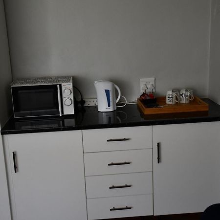 Friendz Guesthouse Knysna Habitación foto